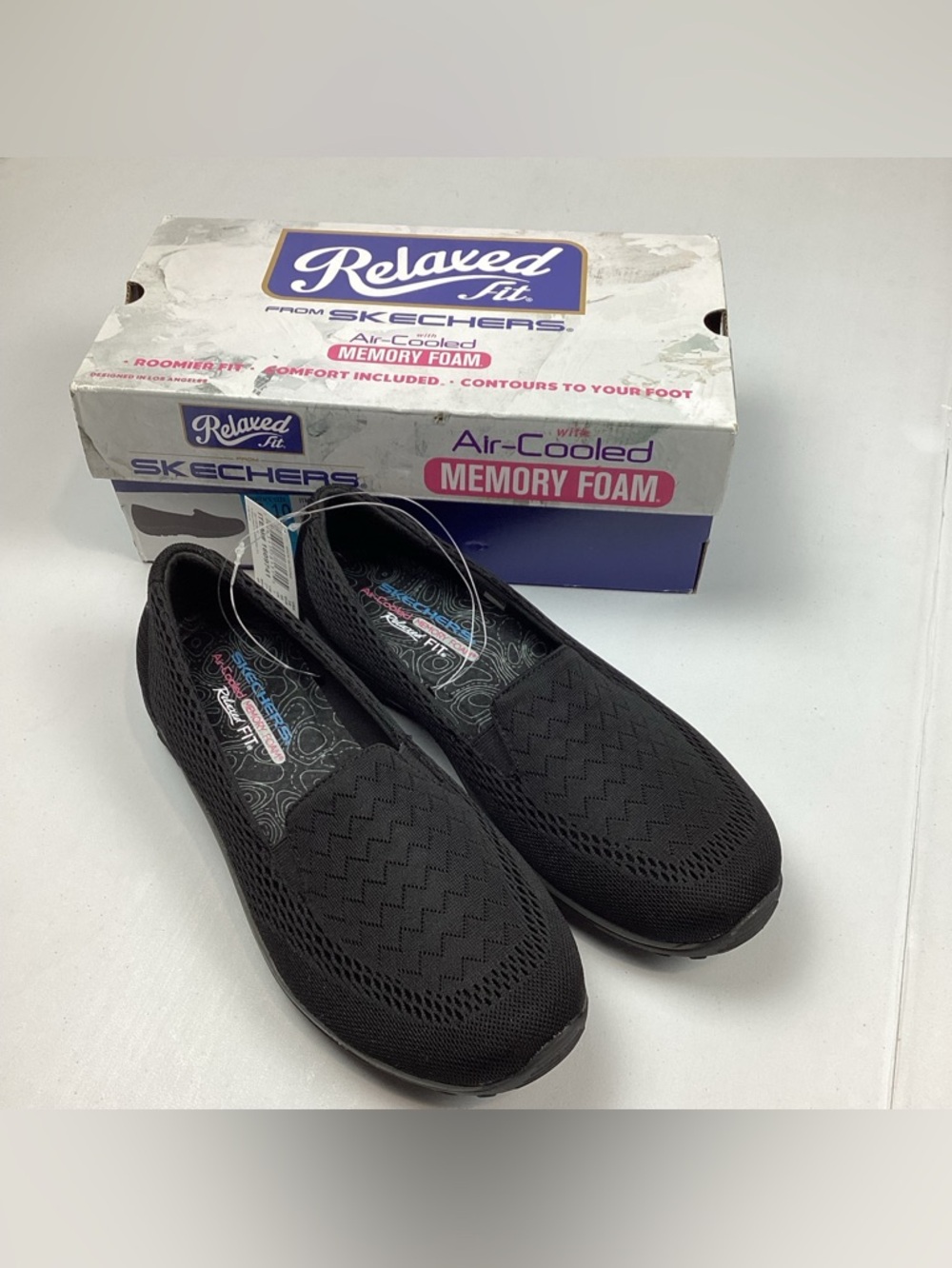 Skechers Black Relaxed Fit Air Cooled Memory Foam Woman’s Size 10 NEW!